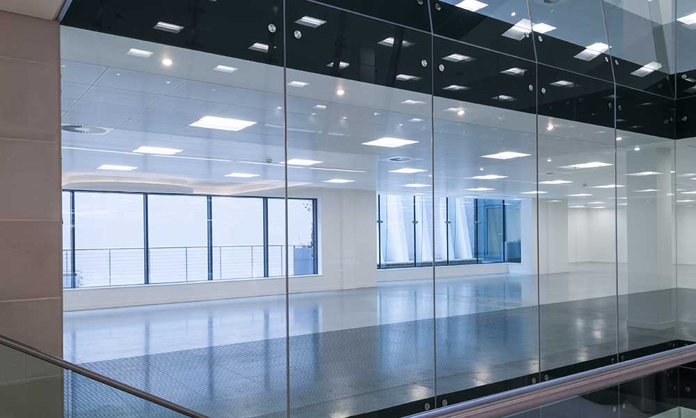 Tips for Decorating with Glass Partitions
